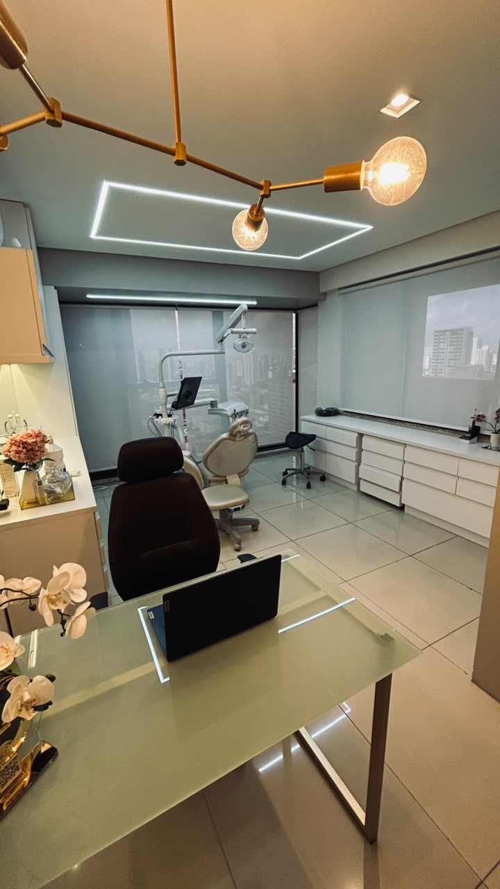 Área de recepção do consultório odontológico na Aldeota, Fortaleza